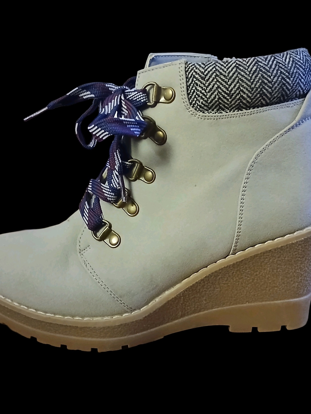 Maurices Grey Wedge Booties Size 8.5